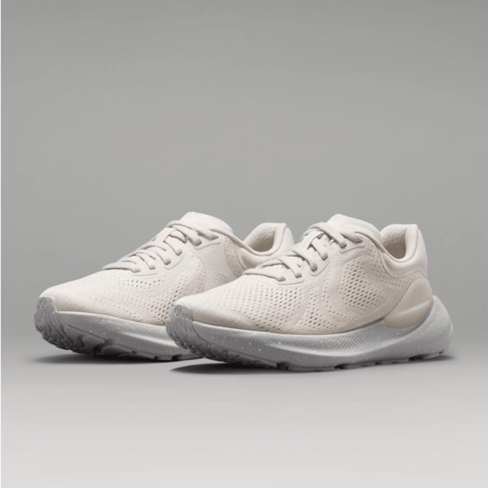 Lululemon Women's Beyondfeel Running Bone/Silver/White Shoe Sz 9